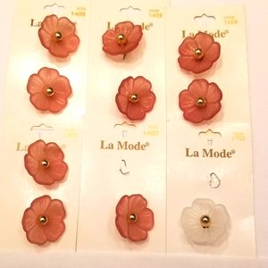 ✅1131BU NWT 10 La Mode Pink Flower Buttons Gold Sha